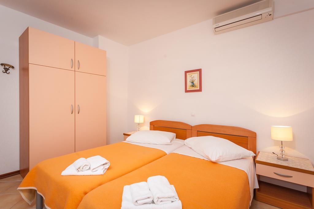 Guest House Davor Tomas Brela Exterior foto