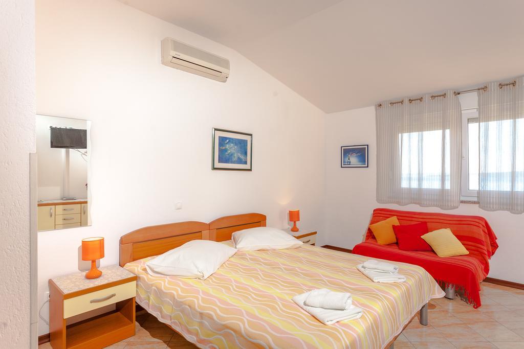 Guest House Davor Tomas Brela Exterior foto