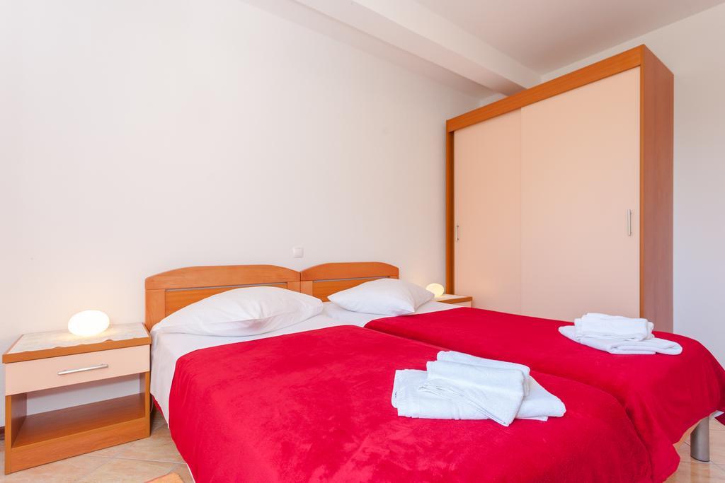 Guest House Davor Tomas Brela Exterior foto