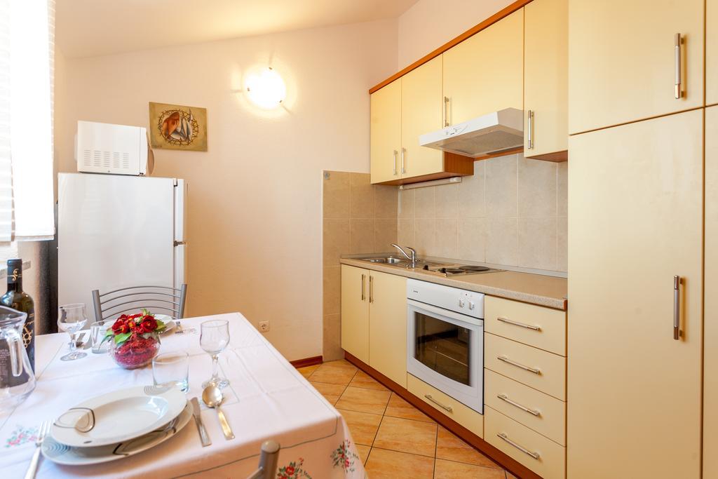 Guest House Davor Tomas Brela Exterior foto